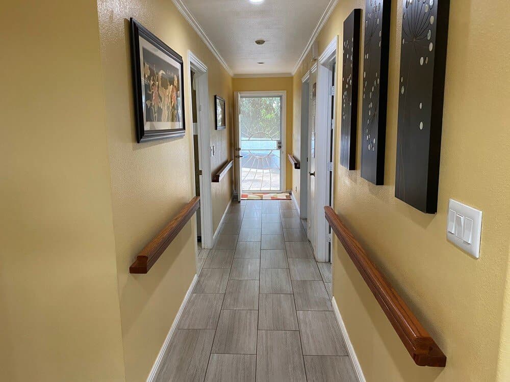 Hallway separating the bedrooms in the cacayorin care home